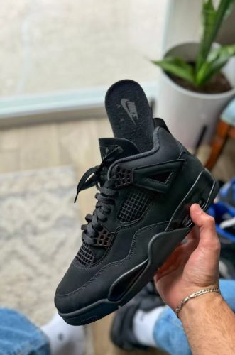 Air Jordan 4 Retro Black cat photo review