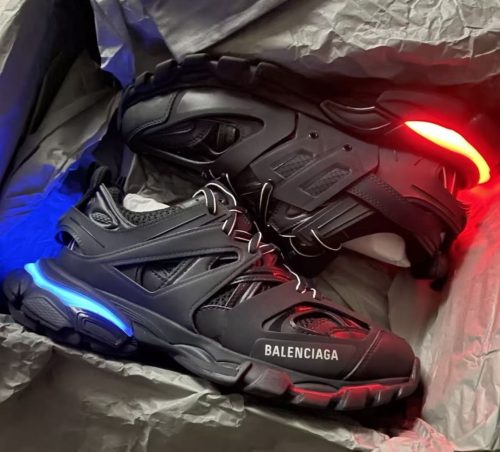 Balenciaga 3.0 Track Led Black photo review